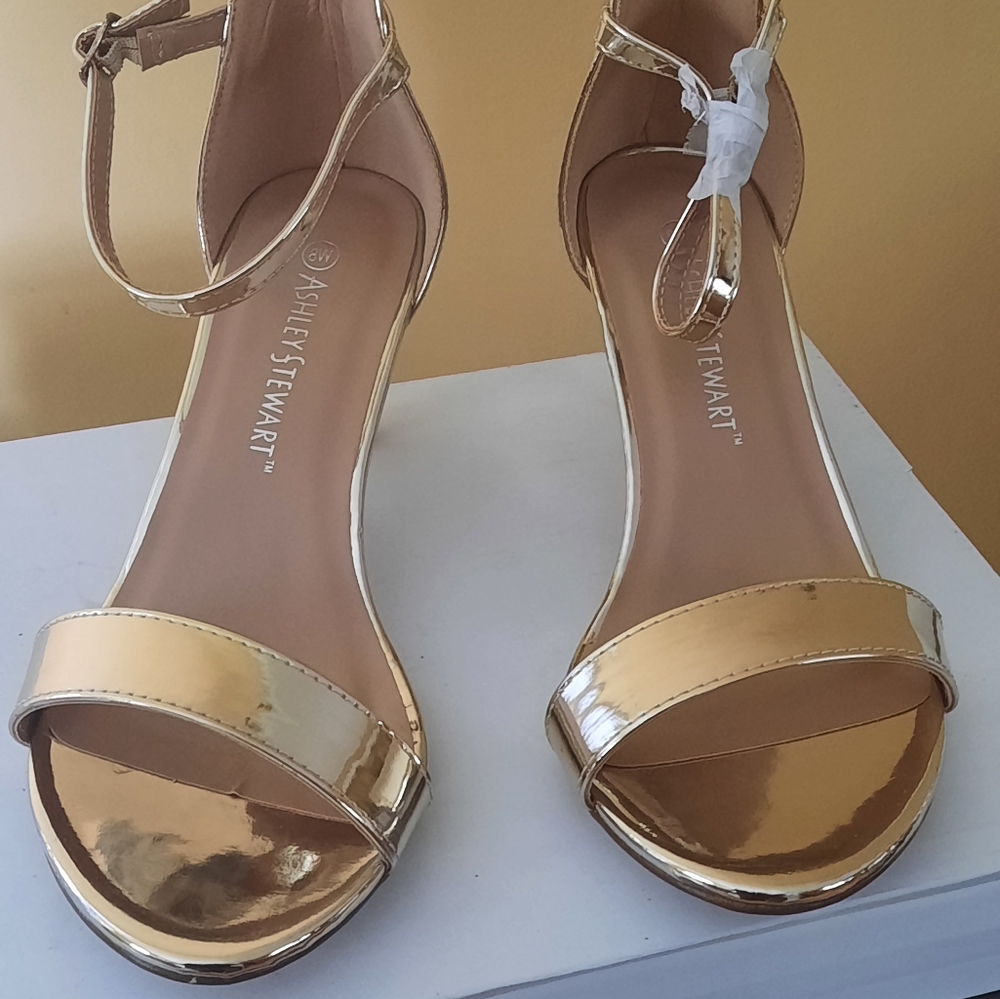 Open Toe Heels - Picture 3 of 8